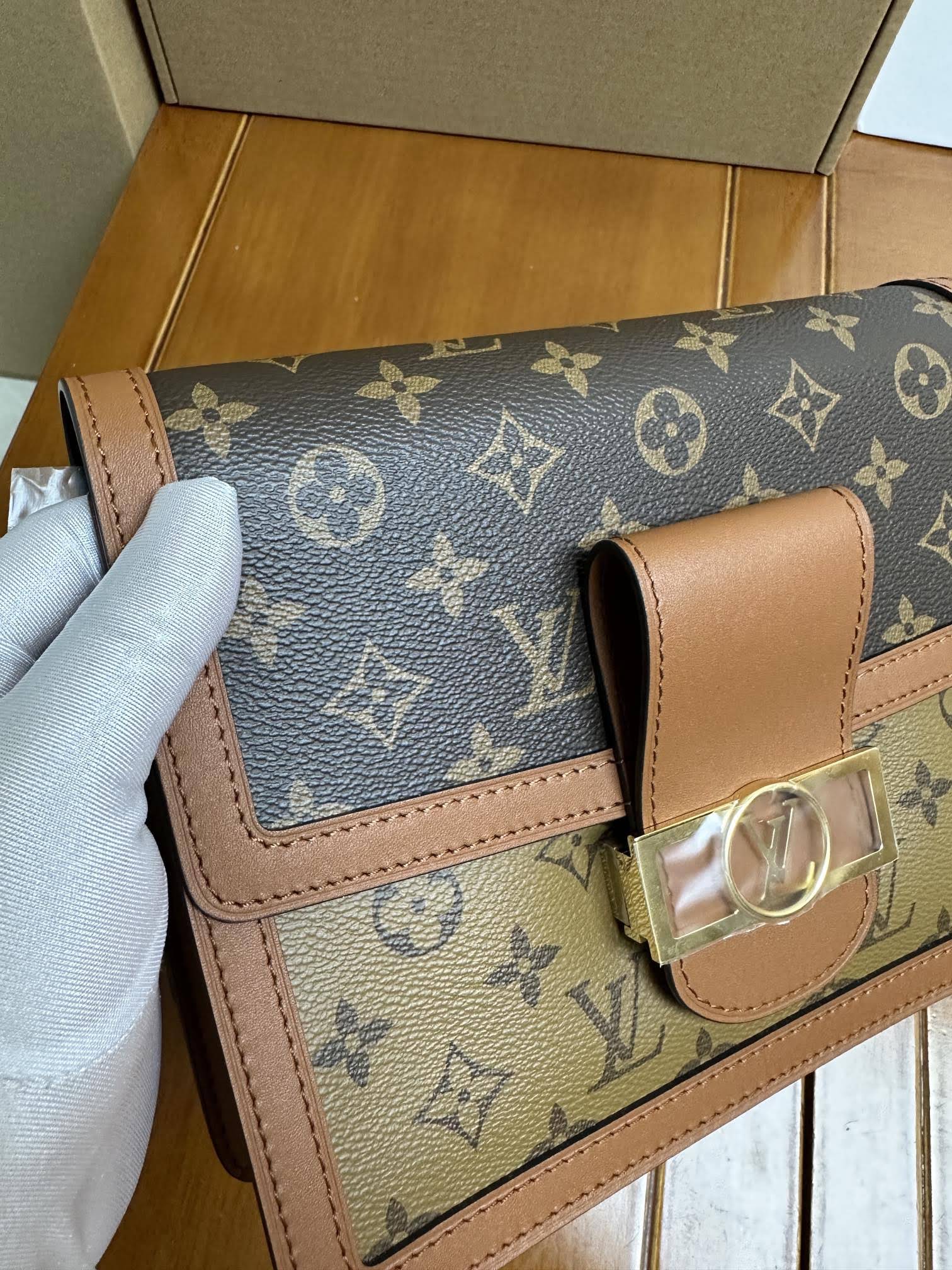 LOUIS VUITTON The Dauphine MM Bag