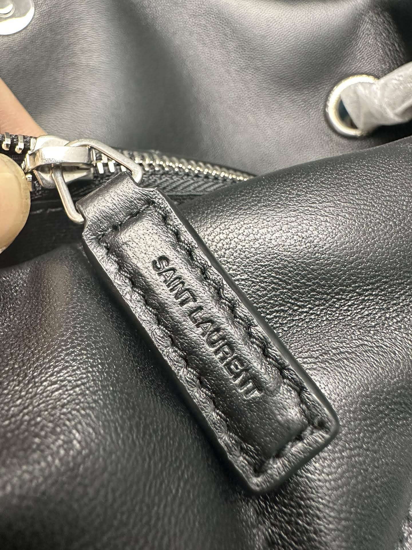 SAINT LAURENT Toy Puffer in lambskin (silver)