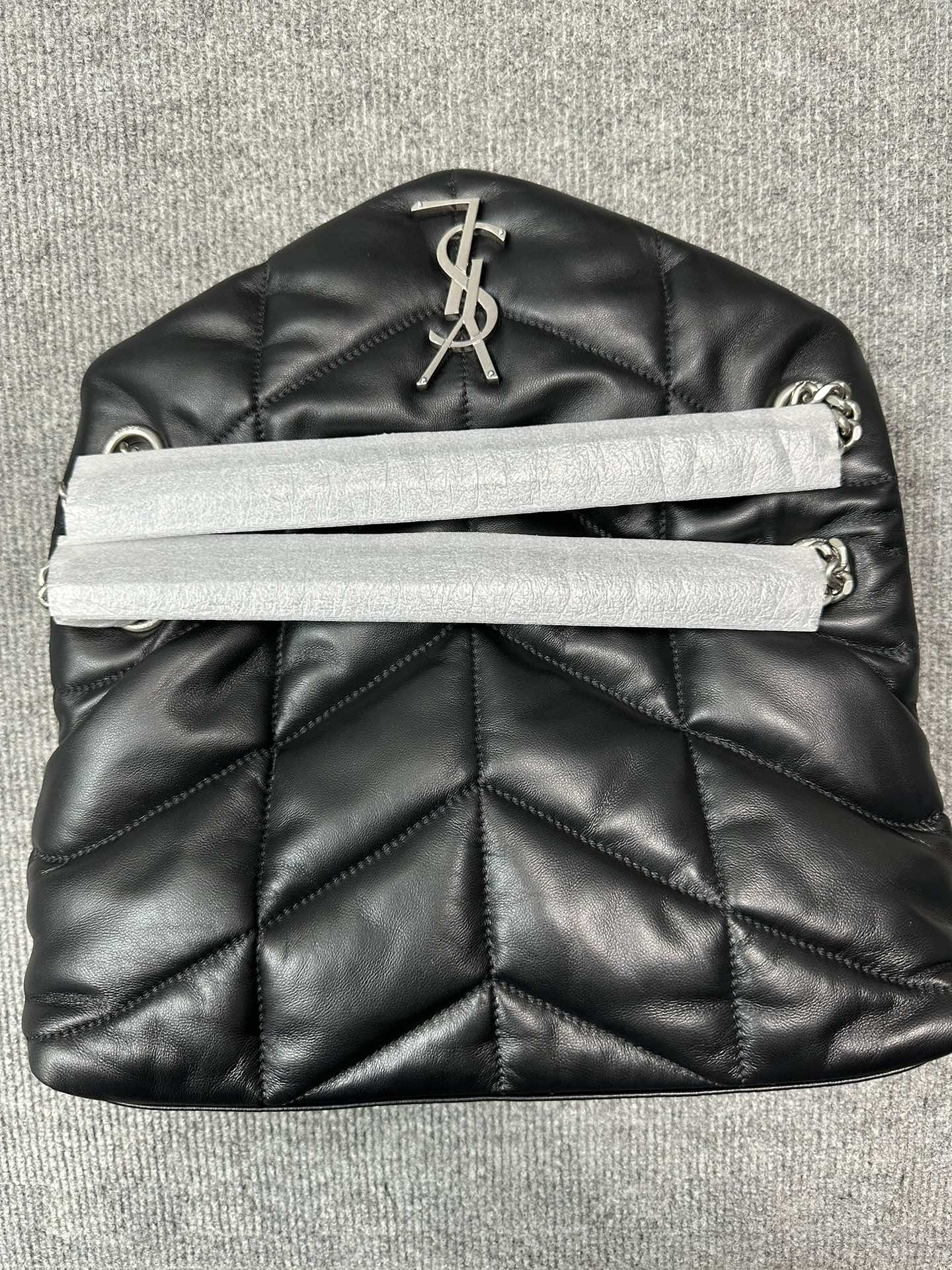 SAINT LAURENT PUFFER SMALL in Nappa leather (silver)