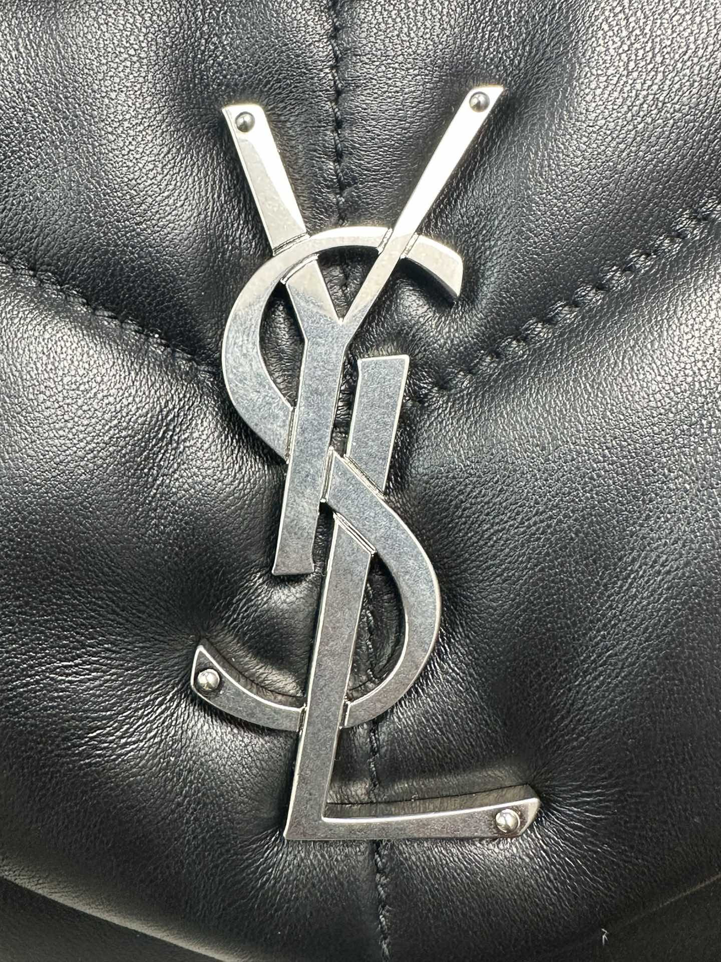 SAINT LAURENT PUFFER SMALL in Nappa leather (silver)