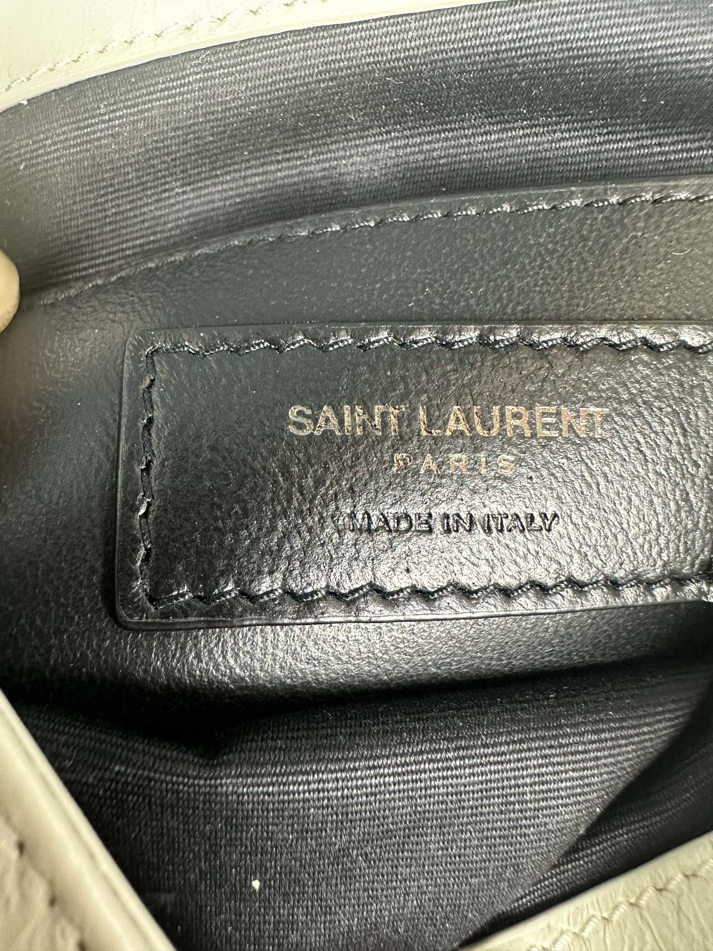 SAINT LAURENT NIKI BABY IN VINTAGE LEATHER (white)