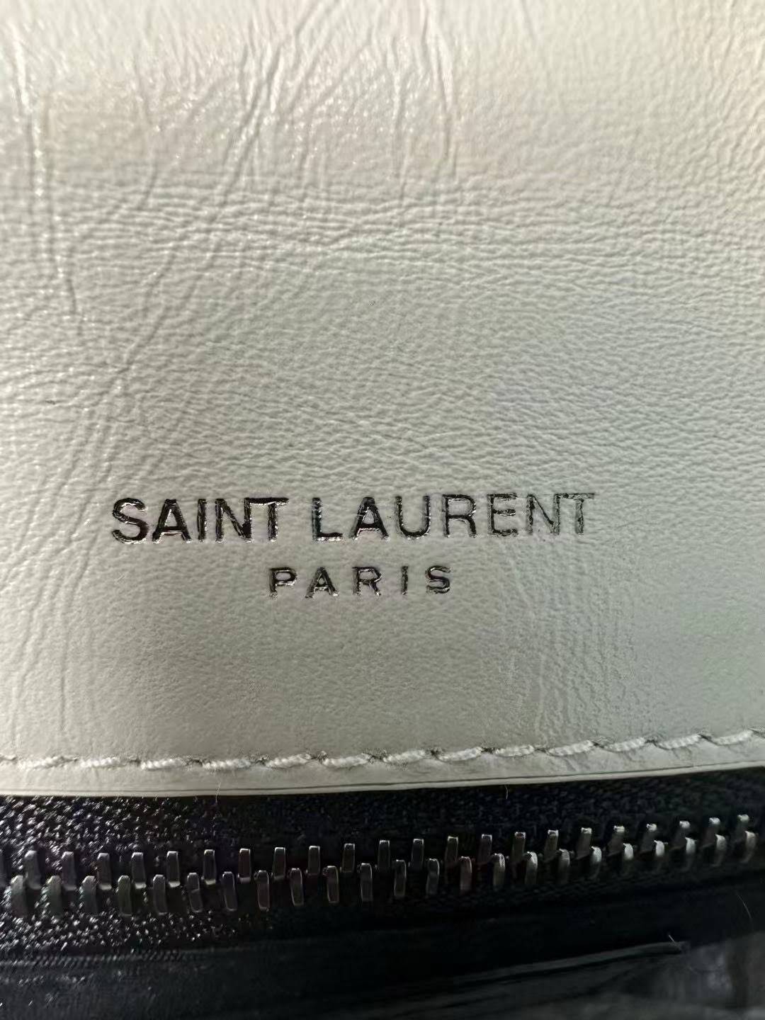 SAINT LAURENT NIKI MEDIUM IN VINTAGE LEATHER(white)