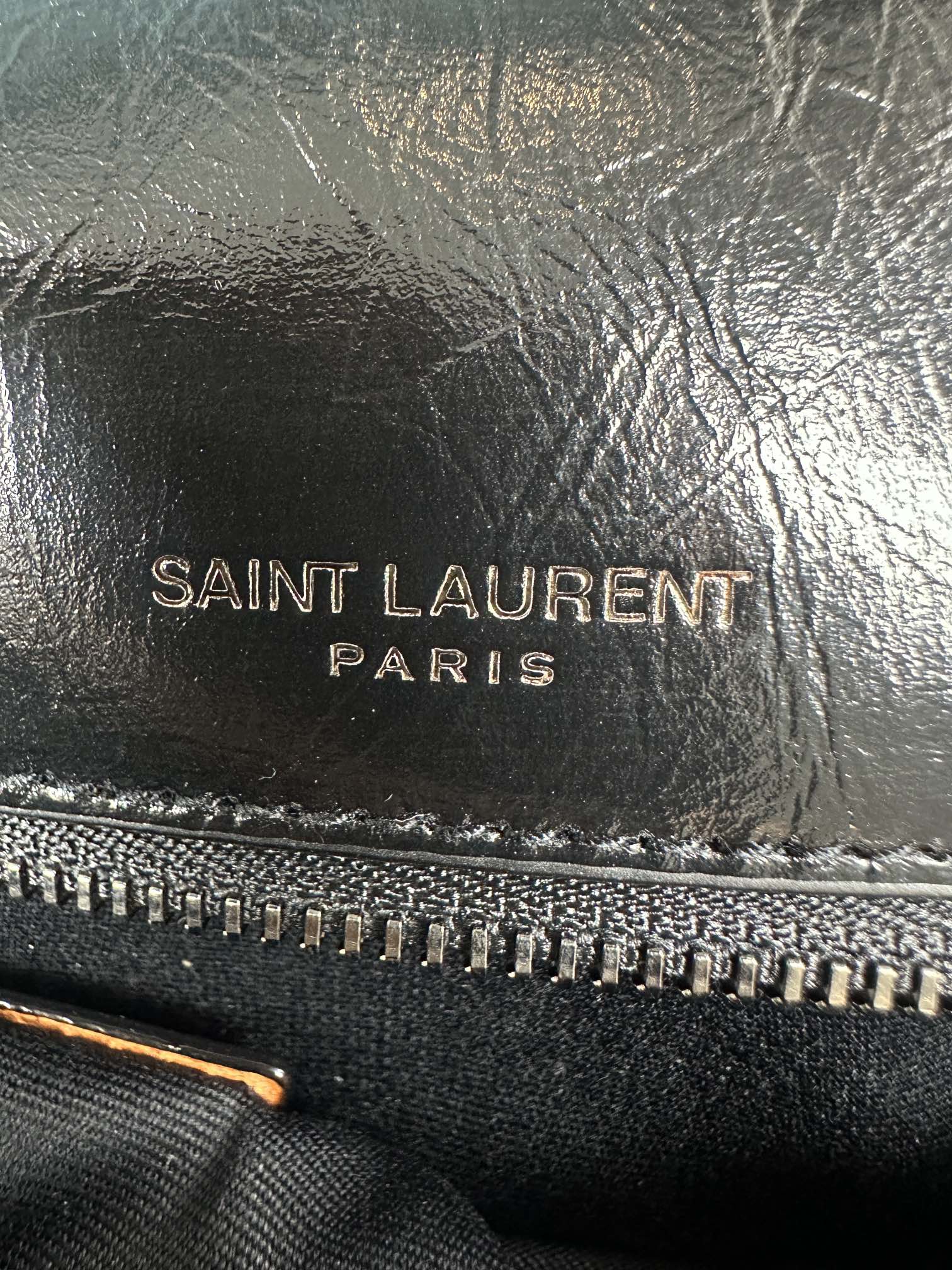 SAINT LAURENT NIKI MEDIUM IN VINTAGE LEATHER(black)